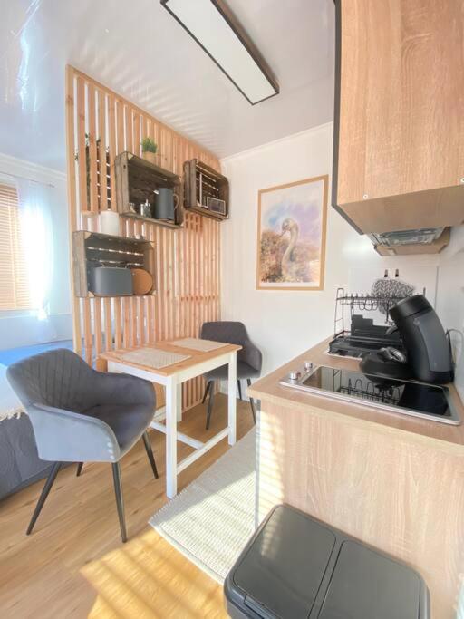 Tiny Haus Straussenblick 2 Hébergement de vacances *